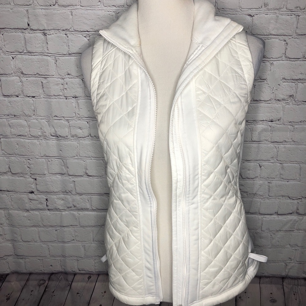 Athleta Puffer Vest
